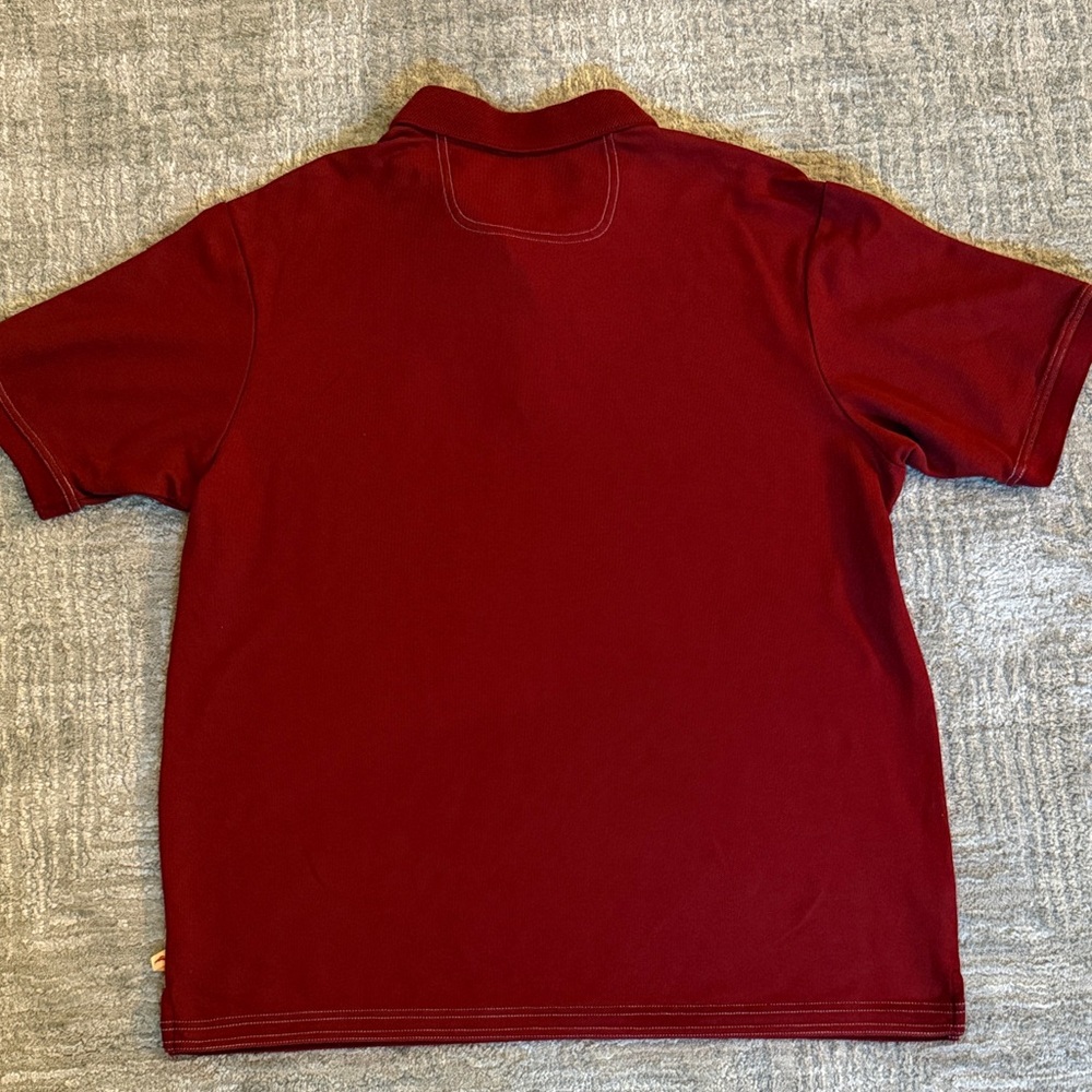 Tommy Bahama Burgundy Polo. Men’s Large. Excellent condition - Picture 3 of 3